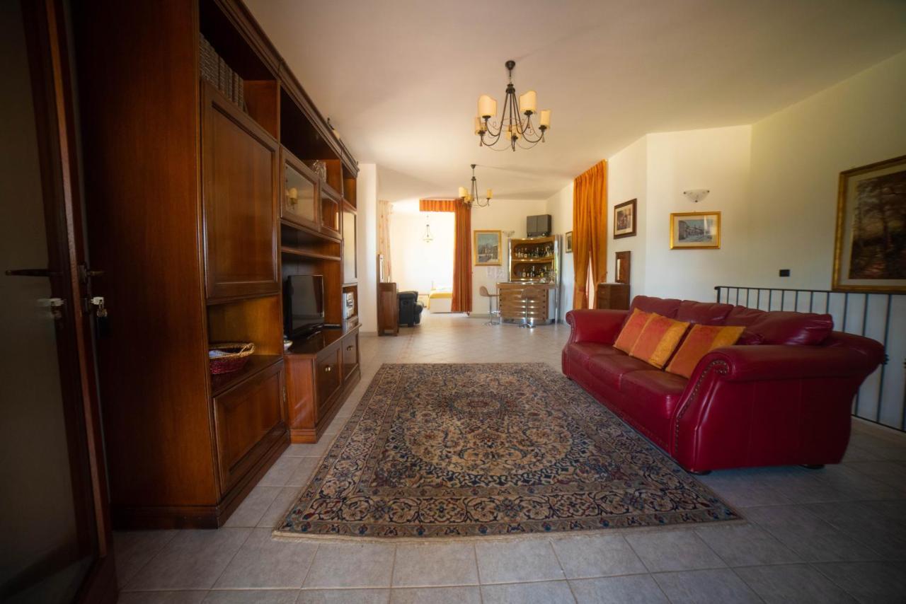 Villa Patrizia-Luxury Villa 모톨라 외부 사진
