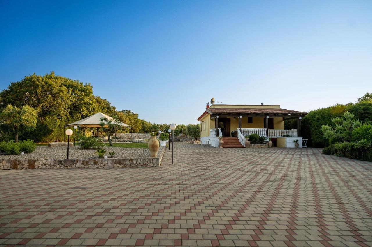 Villa Patrizia-Luxury Villa 모톨라 외부 사진